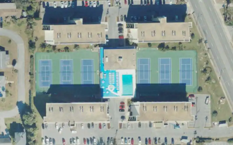 Vantage Pointe Pool & Racquet photo 2