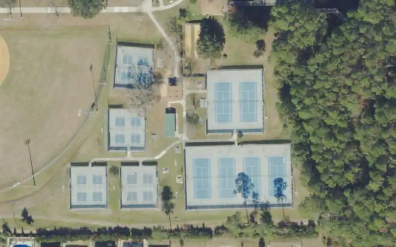 Treaty Park Tennis Center photo 2