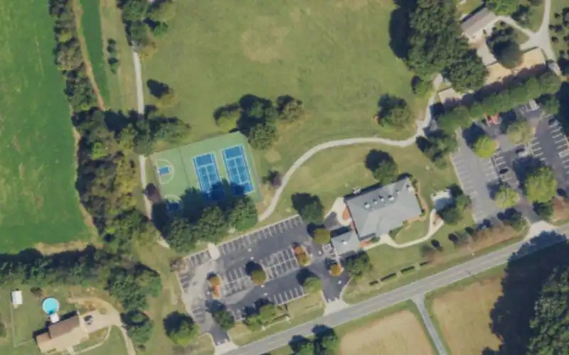 Tobaccoville Village Park photo 2