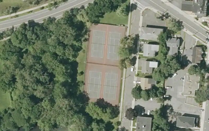 Crystal Street Tennis Courts photo 2
