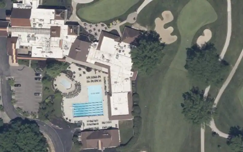 Avon Oaks Country Club photo 3
