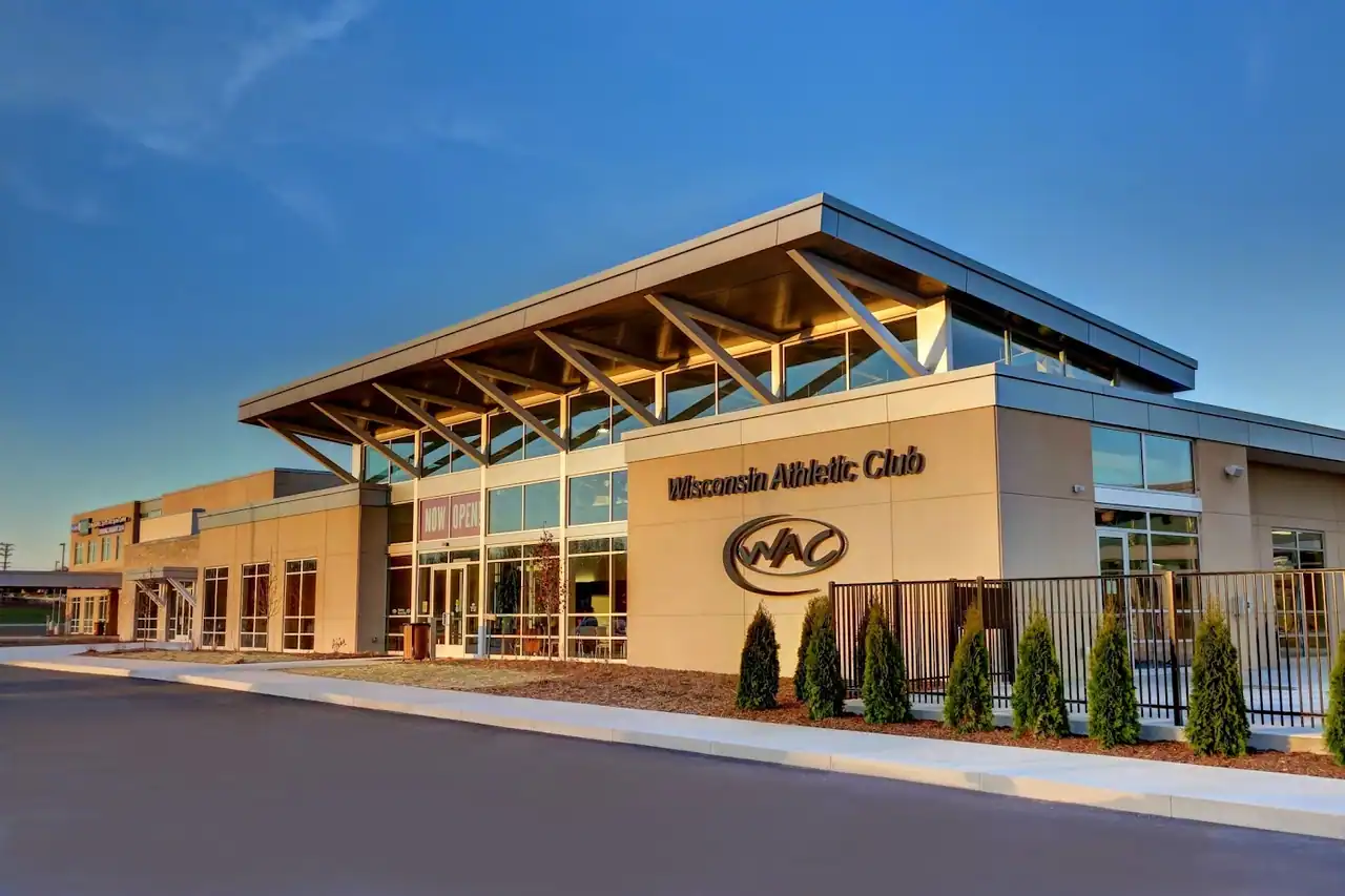Wisconsin Athletic Club- Menomonee Falls photo 2