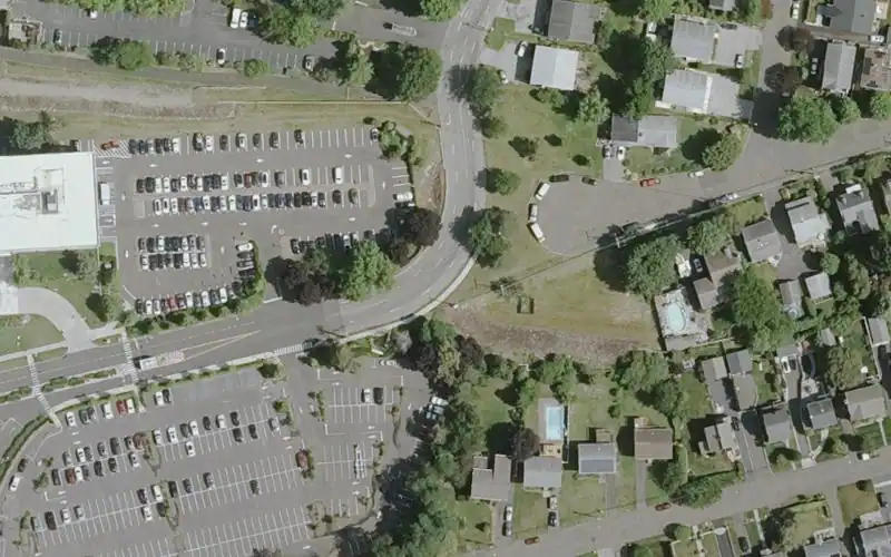 Cummings Park photo 2