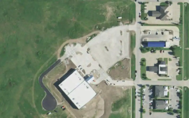 Courts and Commons Pickleball Facility and Micro Food Hall photo 5