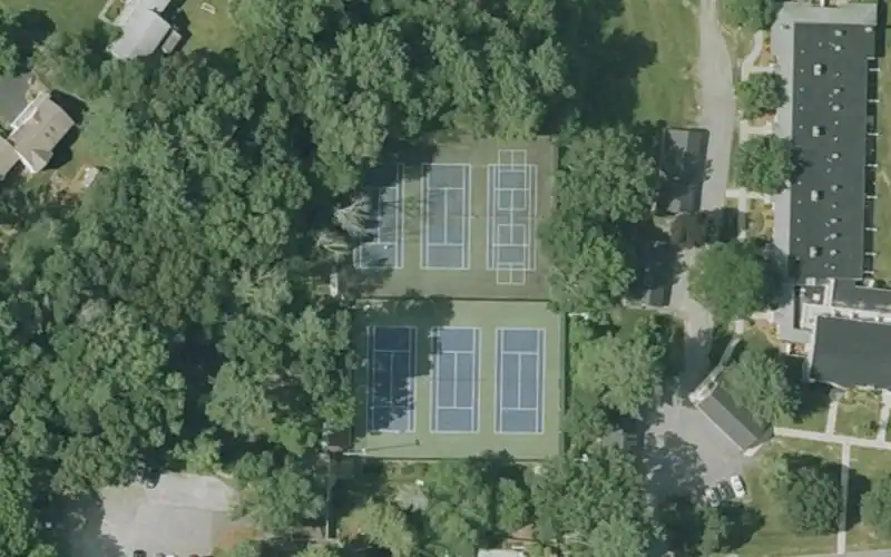 Wedgewood Swim & Tennis Club photo 2