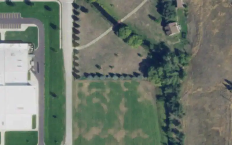 Hamilton High School Tennis Courts photo 2