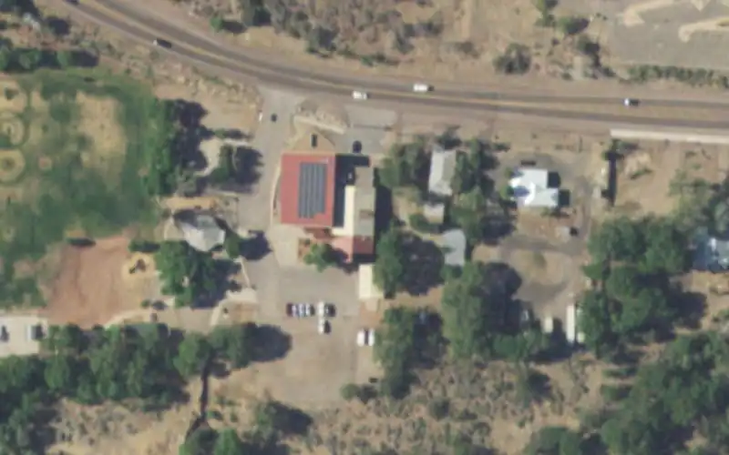 Los Vecinos Community Center photo 2