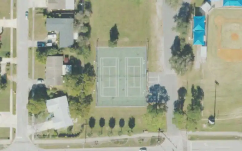 McLarty Park Tennis Courts photo 2