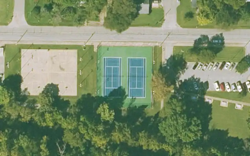 Bob Henry Park photo 2