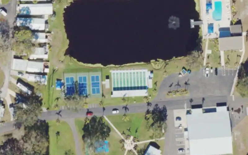 Manatee RV Resort photo 4