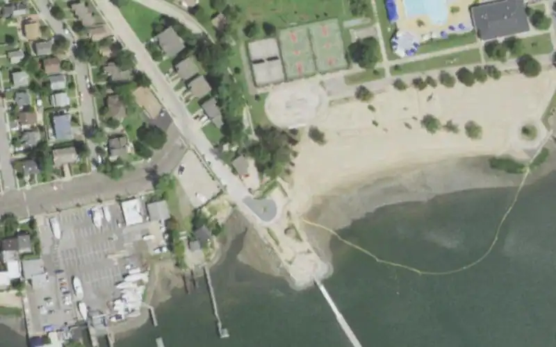 Manorhaven Beach park photo 2