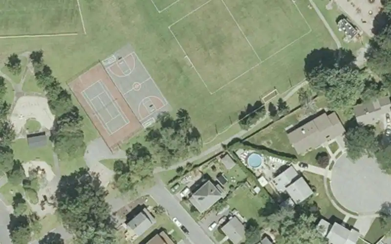 Glenlyon Playground photo 2