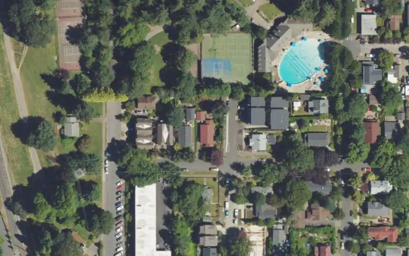 Sellwood Park Tennis Courts photo 2