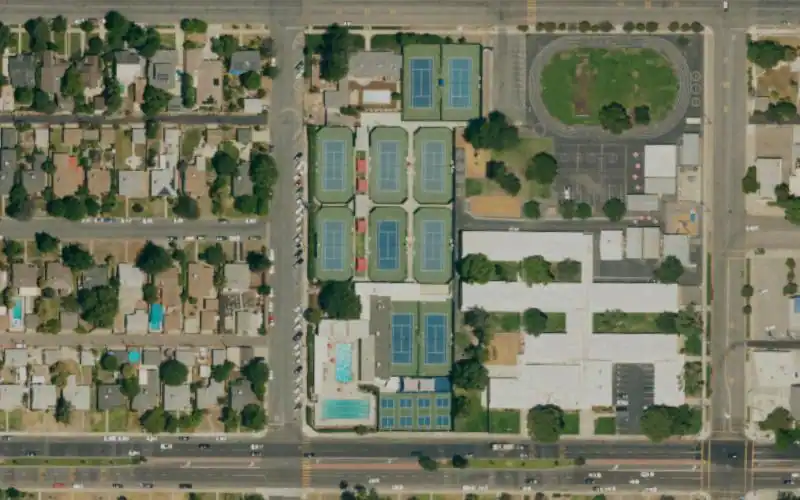 Bakersfield Racquet Club photo 2