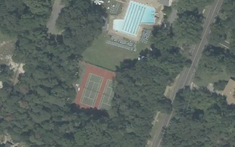 Deer Brook Swim and Tennis Club photo 2