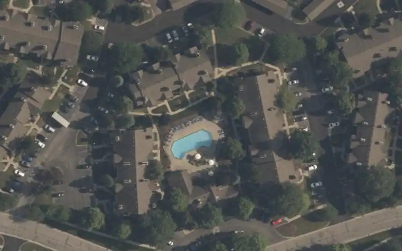 Fox Chase Apts photo 2