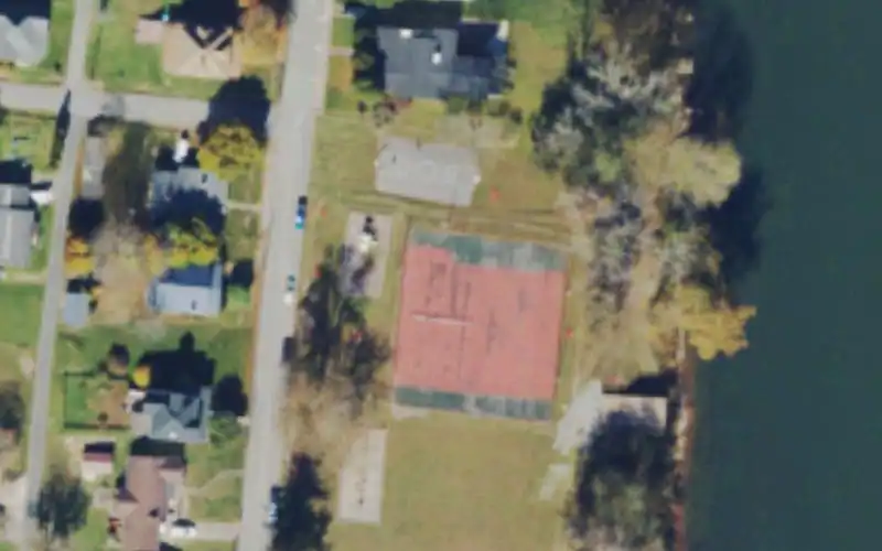 Maple Ave Tennis Courts photo 2