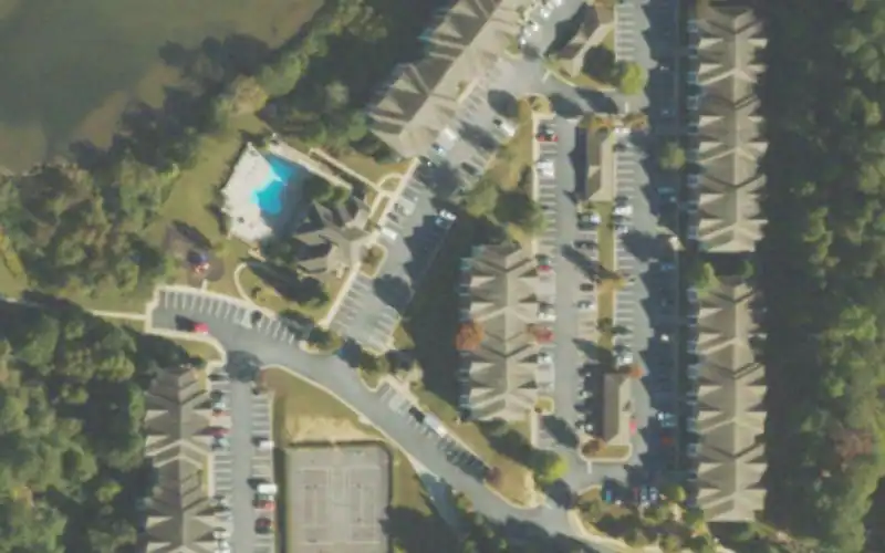Magnolia Lake Apts photo 2