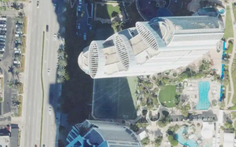 Trump International Beach Resort photo 2