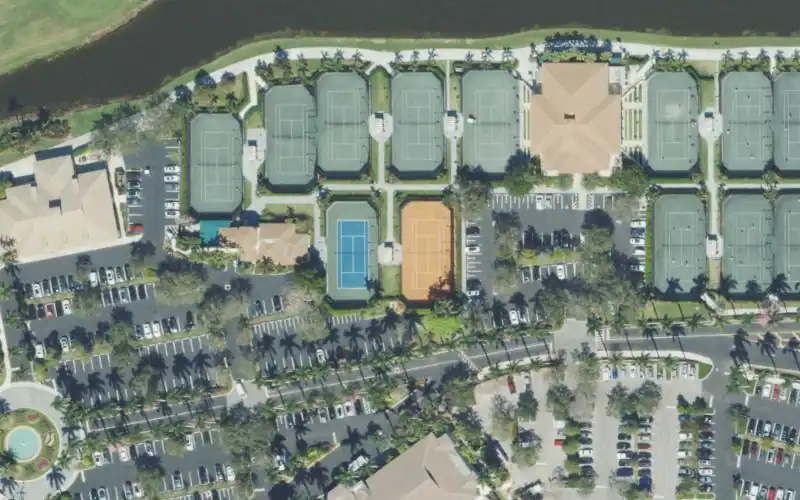 Woodfield Country Club photo 3