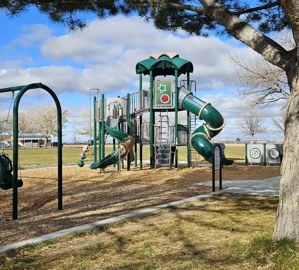 Iona Park photo 2