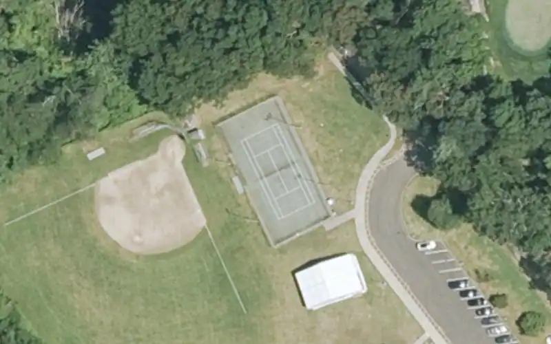 Guilford Lakes Elementary School photo 2