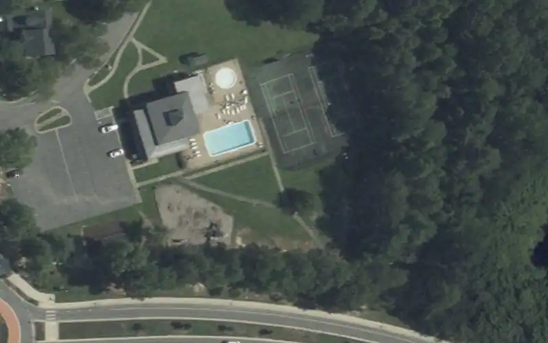 Hickory Hills Community photo 2
