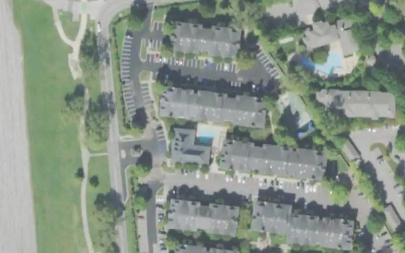 Estates at River Pointe Apts photo 2