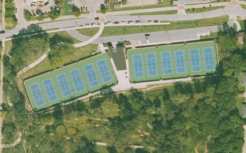 U R E C Tennis Center photo 2