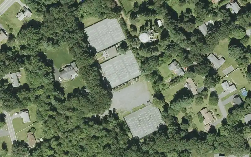 Holden Towers Tennis Club photo 2