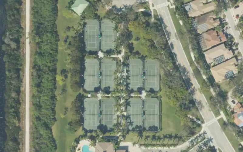 Heron Bay Tennis Center photo 2