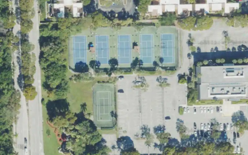 Ultra Padel Club - Aventura photo 2