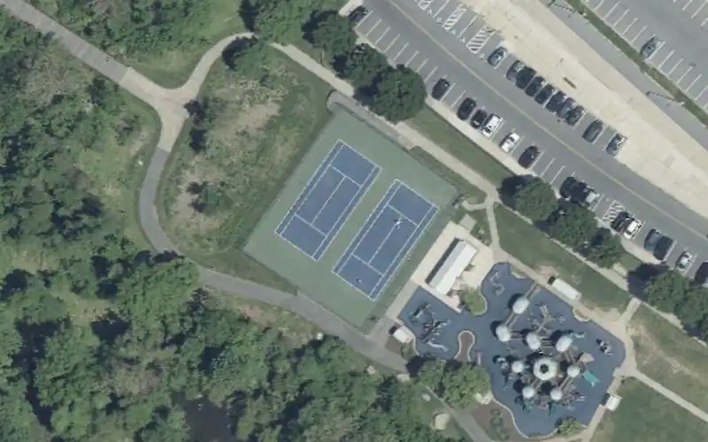 Meadowbrook Park photo 2