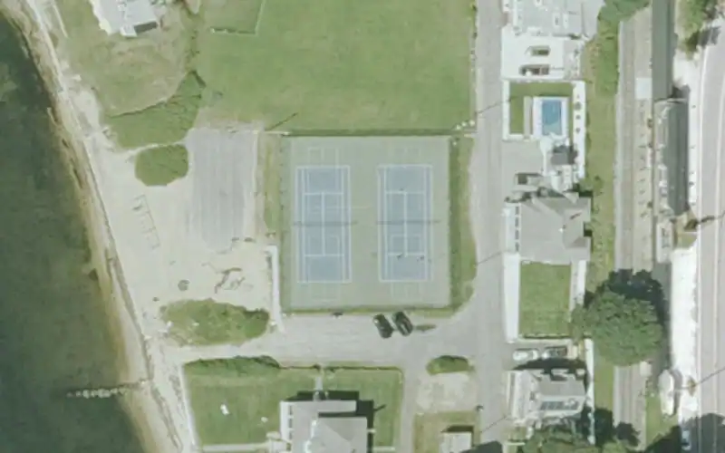 Monument Beach Playground photo 2