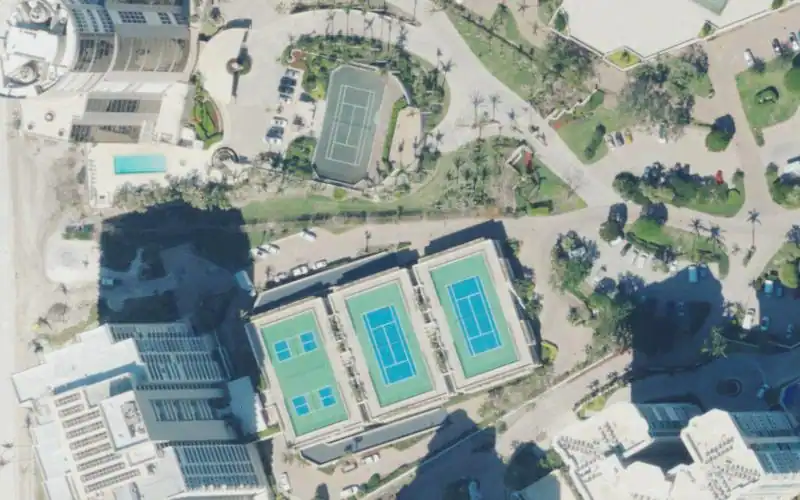 Park Plaza photo 2