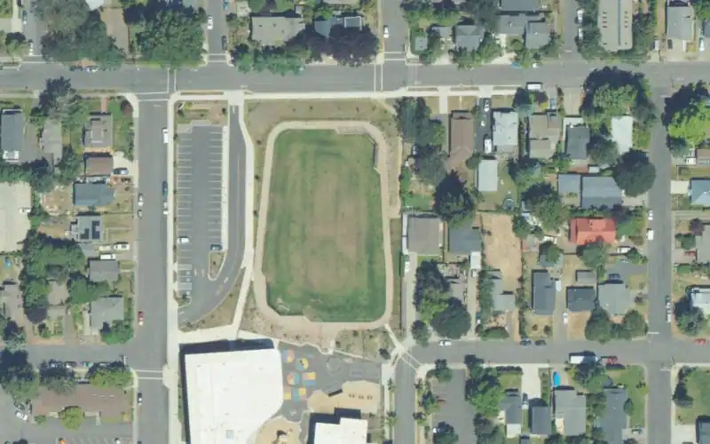 May Street Elementary School photo 3