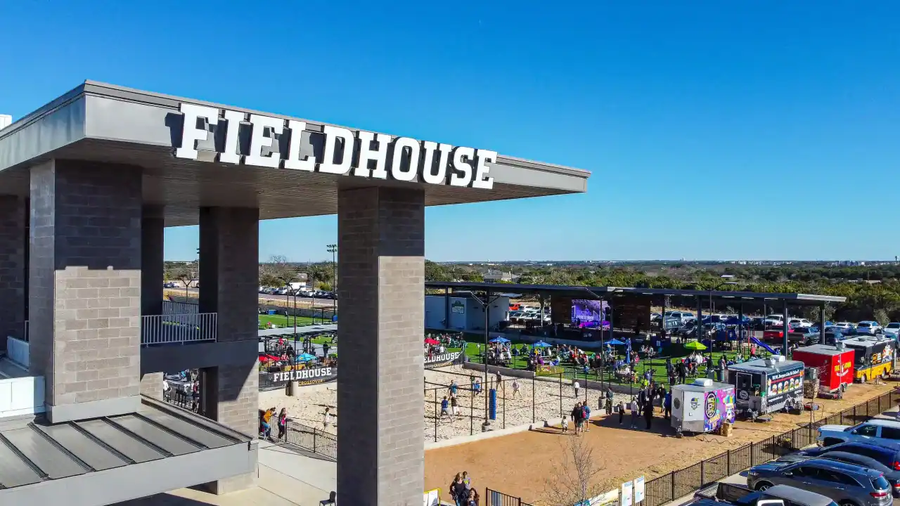 The Fieldhouse at the Crossover photo 3