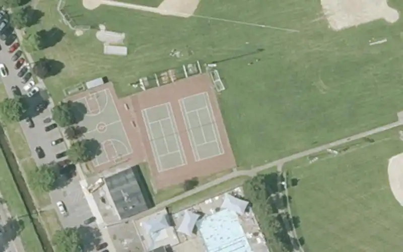 Fessenden School Tennis Courts photo 2