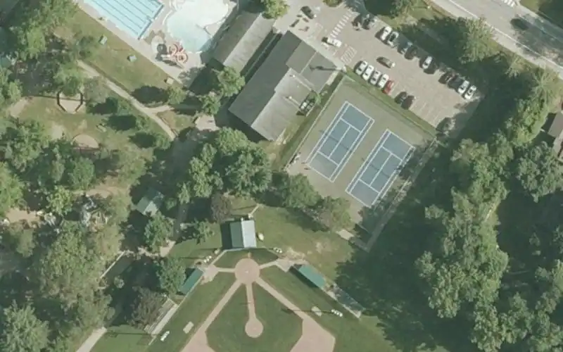 Maple Street Park photo 2