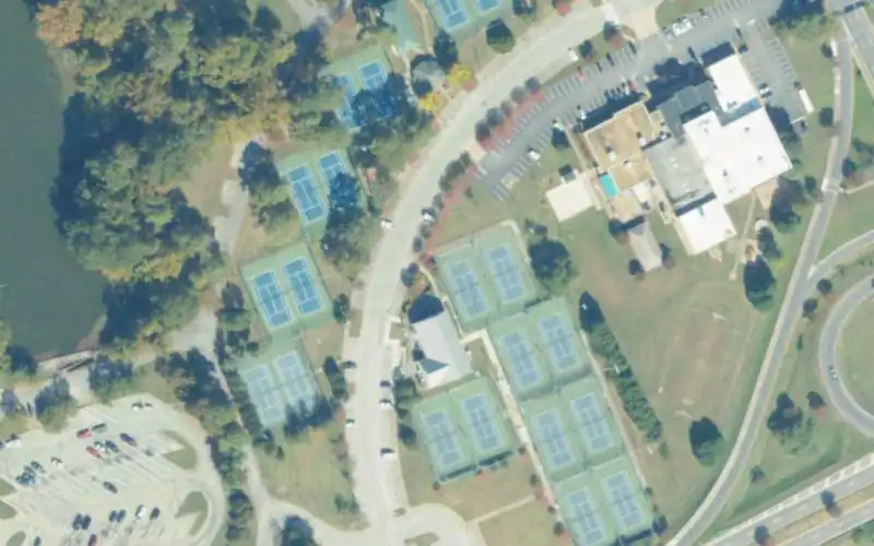 Huntington Park Tennis Center photo 5