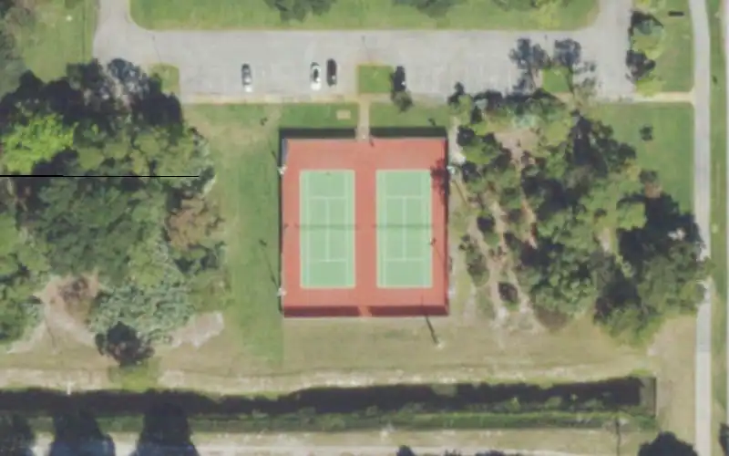 University Woodlands Park photo 3