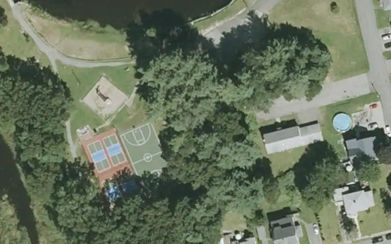 Fields Grove Park photo 3