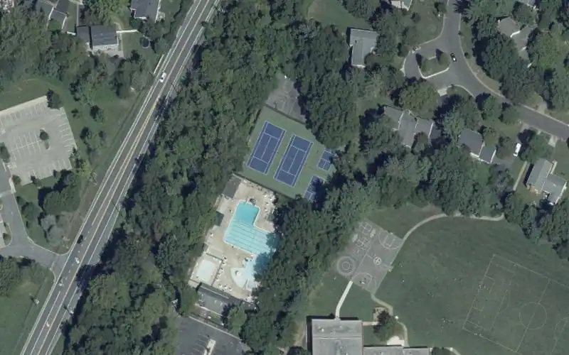 Potomac Woods Swim and Tennis Club photo 3