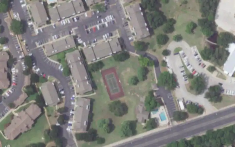 Spicewood Springs Apartments photo 2