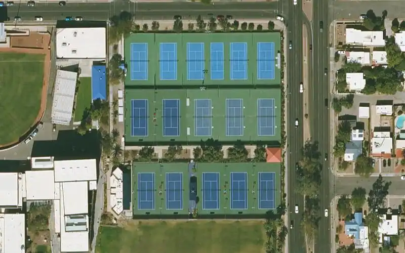 Robson Tennis Center photo 2