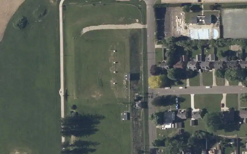 The Woodland Club photo 2