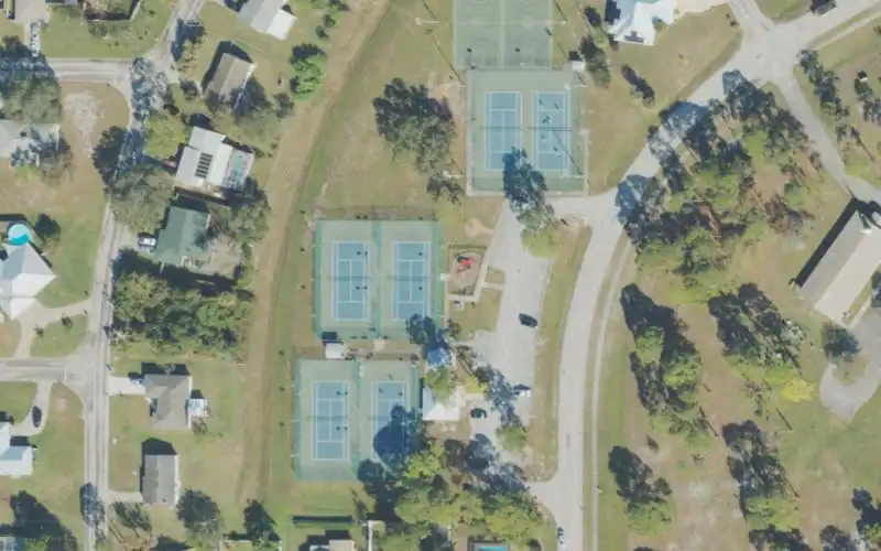 Schumann Drive Park photo 2