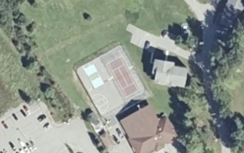 Ellsworth Tennis Center photo 2