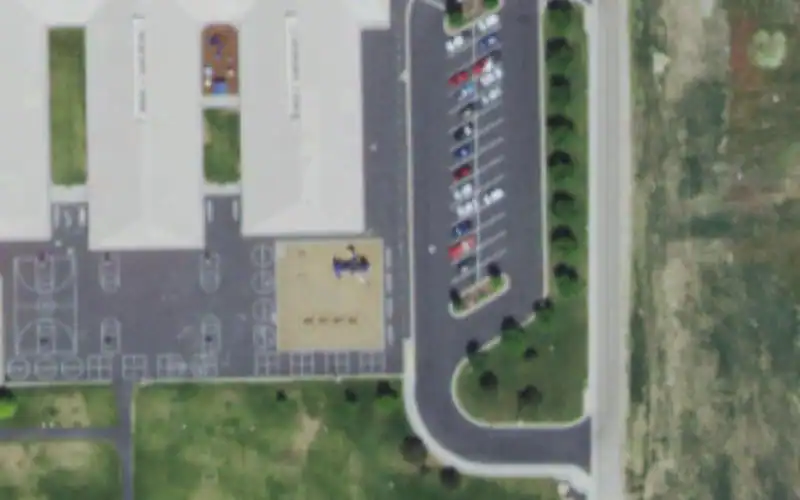 Lakevue Elementary photo 2