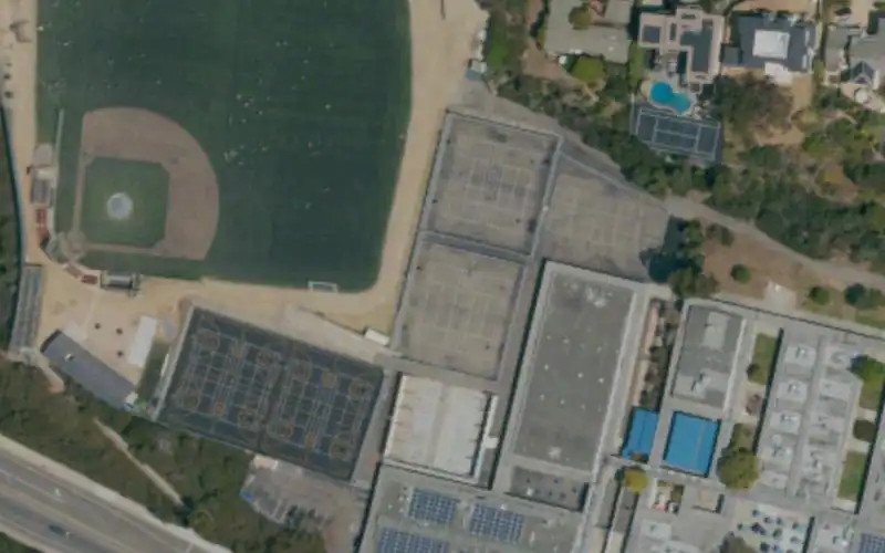 Muirlands Middle School Tennis Courts photo 2